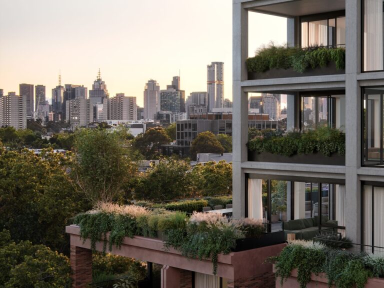 “揭秘澳式橄榄球联盟球员豪宅于城区：独立屋与公寓景观价位指导价等一应俱全！”
